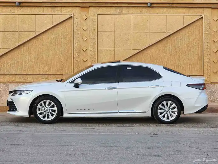 تويوتا كامري 2024 ممشي 71 الف  فل كامل 4