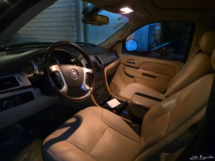 كاديلاك اسكاليد 2011 Cadillac Escalade 3