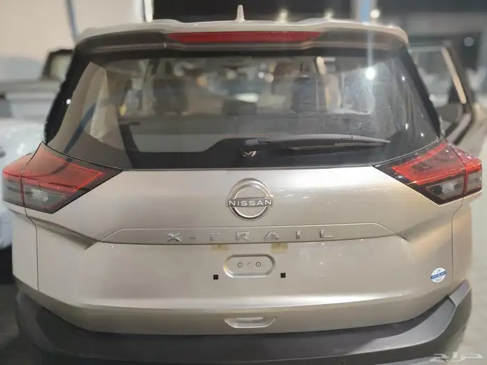 نيسان اكستريل 2024 عروض خاصه اللون ذهبي 5