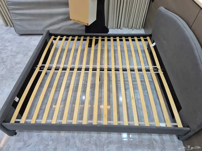 للبيع سرير من IKEA - موديل HAUG 2