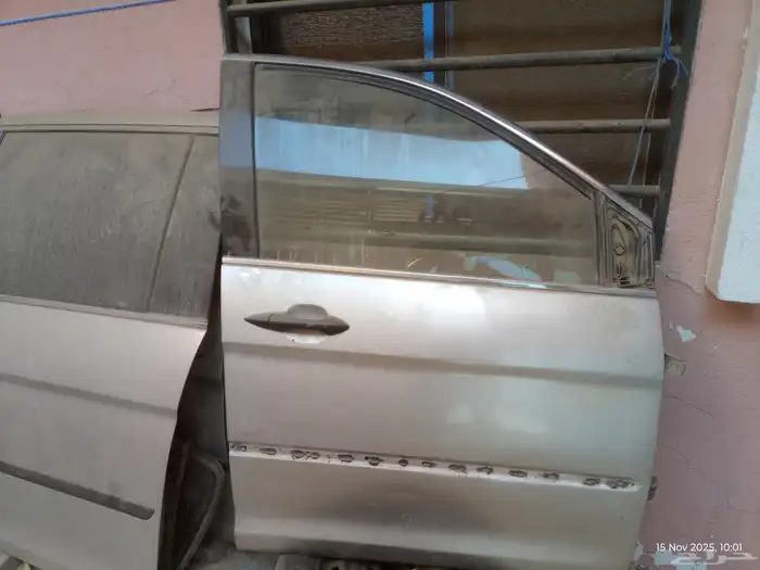 باب شنطة وابواب جانبية ديكورات هوندا اوديسي 2008 6