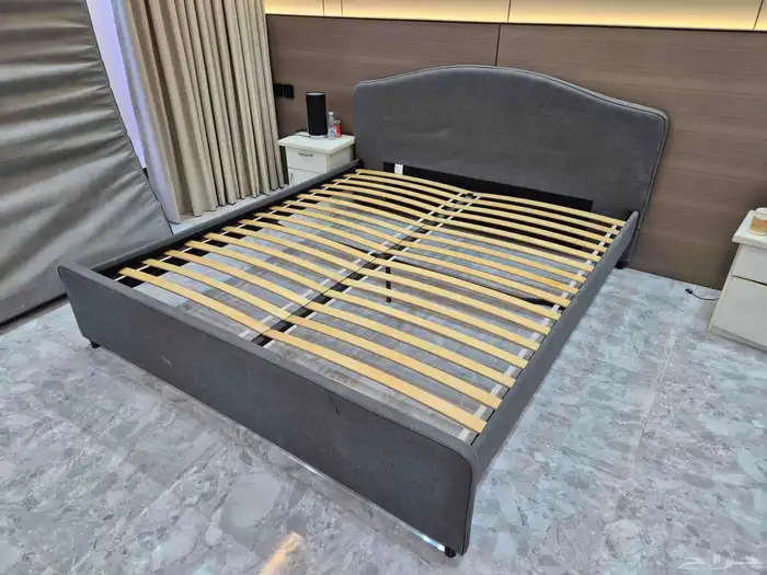 للبيع سرير من IKEA - موديل HAUG 0