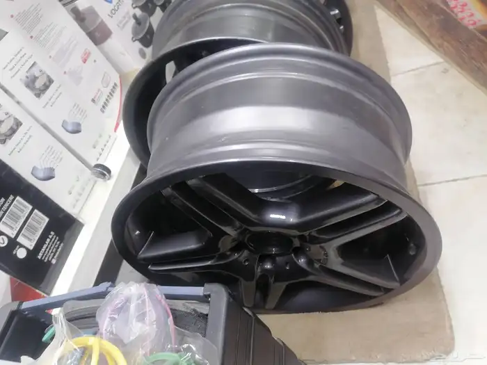 جنوط E55 اصليات عرصين مقاس 18 2