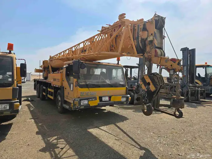 كرين XCMG 25 طن 1