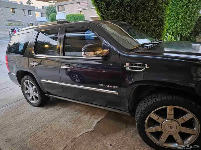 كاديلاك اسكاليد 2011 Cadillac Escalade 1