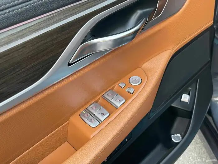 بي ام دبليو Li730 2018 فل سعودي 22