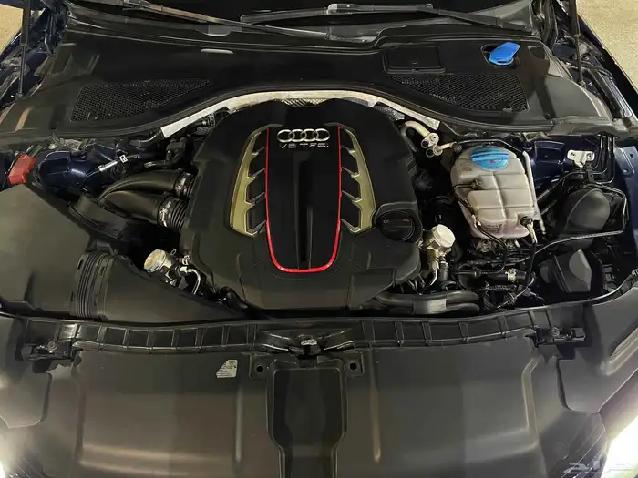 اودي S7 توين تيربو 8 سلندر 9