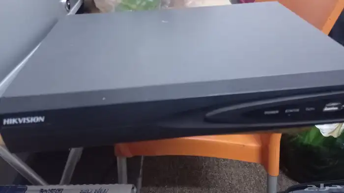 8عدد مخرج بحالة الجديد االادبتور بتاعو ضاع DVR HIKVISION 2
