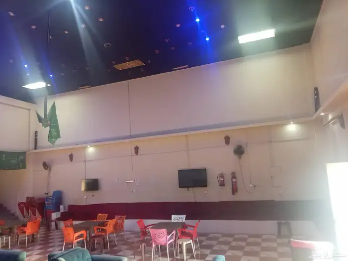 محل للتقبيل وجميع ما فيه للبيع تواصل والاستفسار وتساب 4