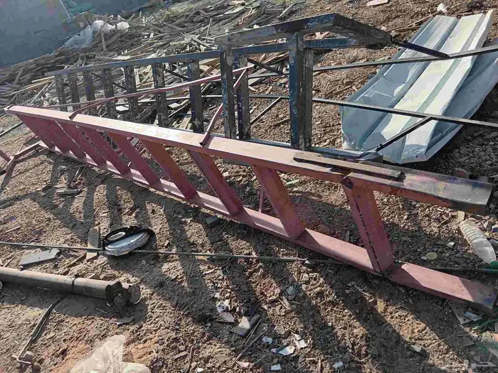 سلالم حديد. بالوزن. 1