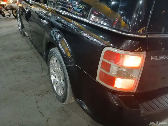 للبيع سيارة فورد فليكس موديل 2011 3