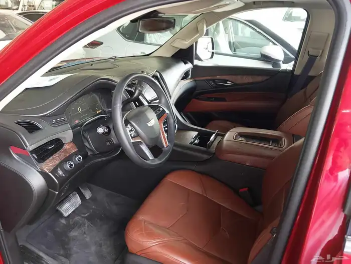 للبيع كاديلاك اسكاليد 2015 نص فل طويل 6