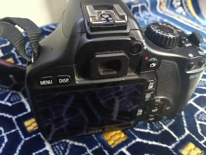 كاميرا كانون EOS 550D 3