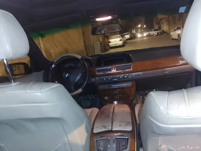 السلام عليكم بي ام 730li موديل 2006 الفحص واستماره ساري 1