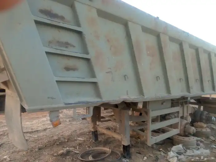 صندوق للبيع قاعد بستم شرط 3