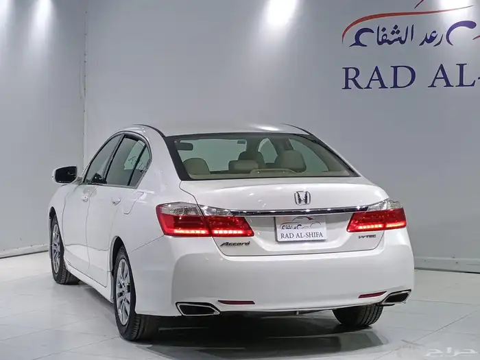 هوندا اكورد ستاندر 2015 6