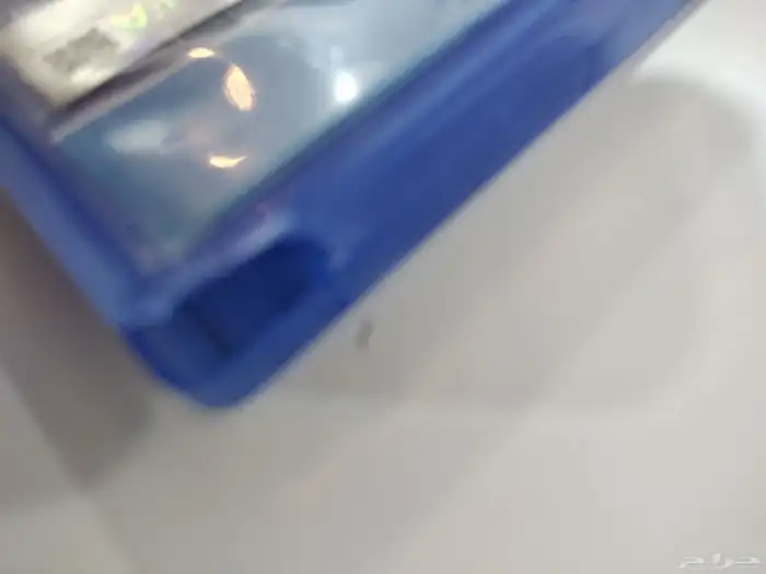 قرصين للبيع فيفا 22 ولعبة سيارات 4