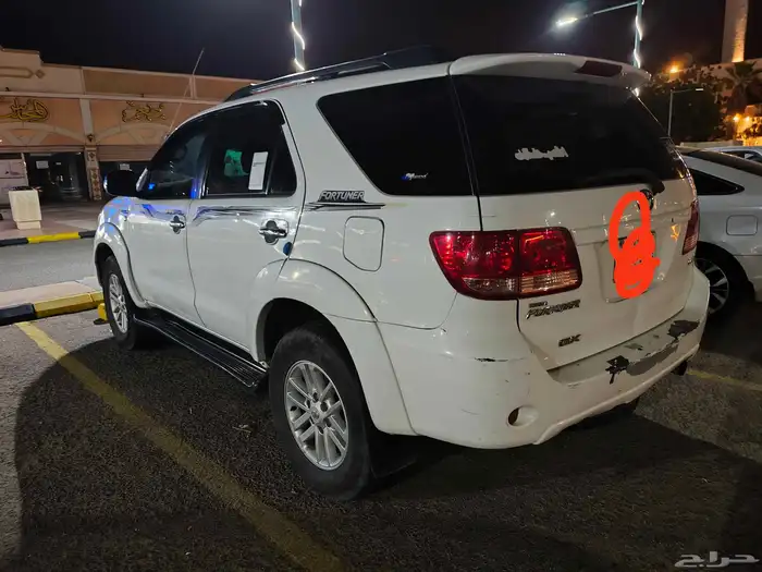 فورتشنر مديل2008 ماشي 400الف 2