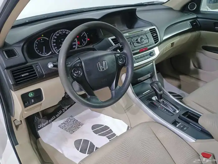 هوندا اكورد ستاندر 2015 13