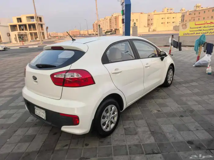 كيا ريو هتشباك 2