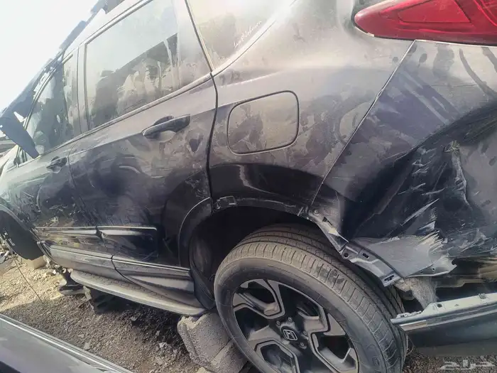 هوندا سي ار فيcrv2017قطع غيار تشليح 3