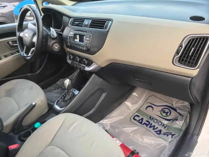 كيا ريو هتشباك 9