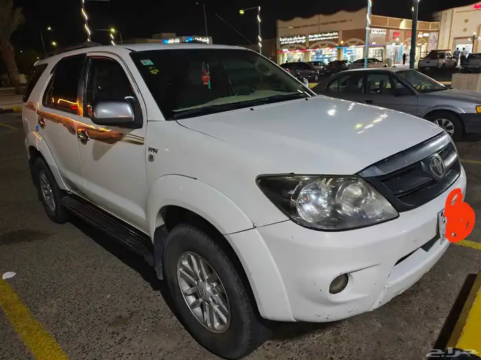 فورتشنر مديل2008 ماشي 400الف 0