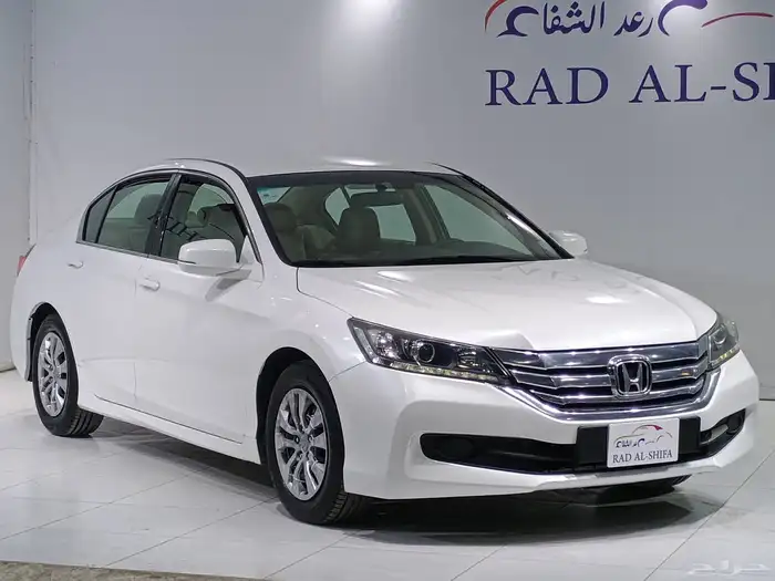 هوندا اكورد ستاندر 2015 3