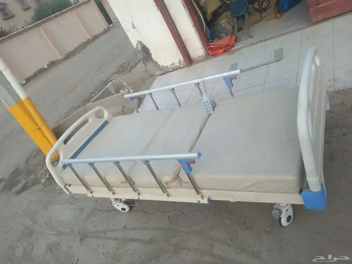 اثاث سرير كهربائي حق المرضى الله يشفي الجميع ان شاء الله 0