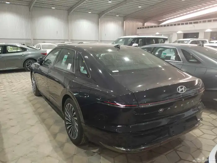 هيونداي ازيرا كلاجرفيك 2025 كاش واقساط 8