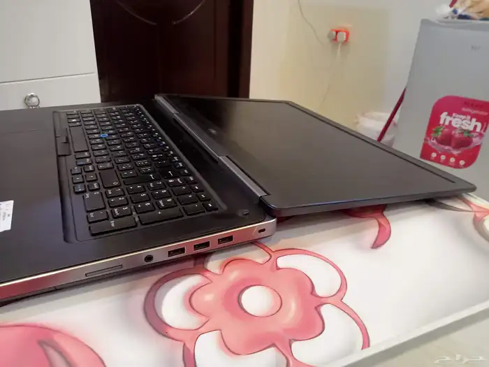 لاب توب ديل ورك استيشن 7720 7