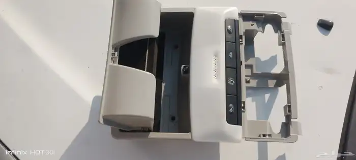 ديكور الإضاءة الداخلية الامامي نيسان التيما 4