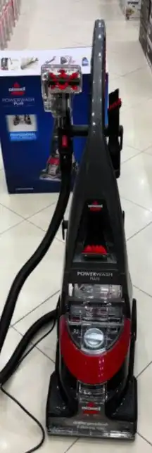 مكنسة قسيل سجاد للبيع معا كاوي ملابس وحذاء بعجل كلهم 300 ريا 1