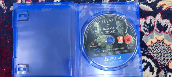 اوتلاست الجزئين Outlast 0