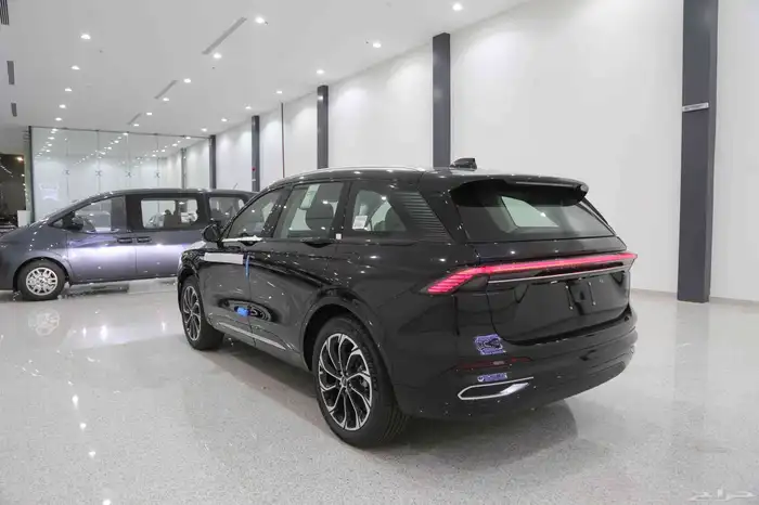 لينكون نوتيلوس 2024 نص فل ب 221950 شامل الضريبة 6