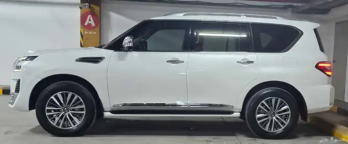 نيسان باترول بلاتينيوم أبيض 2021 4