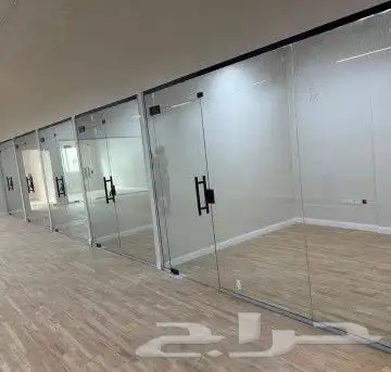 مصلح ابواب زجاج مكاتب شاورات محلات 2