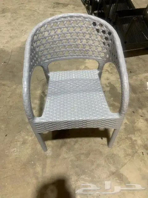 كراسي وجلست خارجيه بأشكال متعدده 2