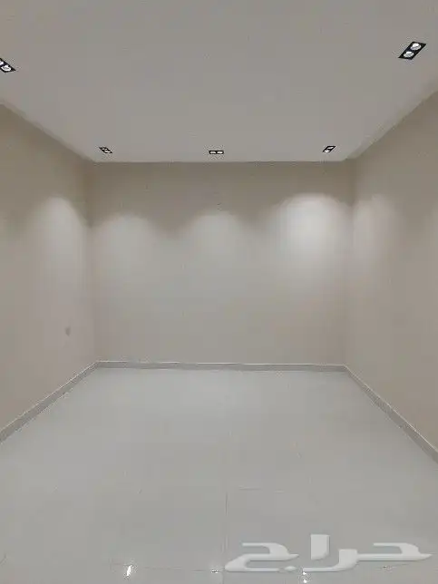 للبيع شقه دور ثاني مصعد راكب جاهز حي المعارض من 520الف 16