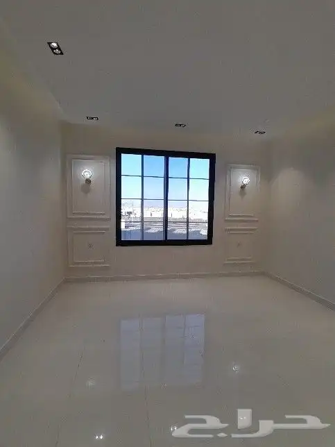 للبيع شقه دور ثاني مصعد راكب جاهز حي المعارض من 520الف 5