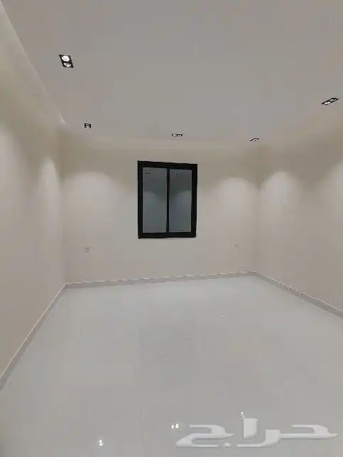 للبيع شقه دور ثاني مصعد راكب جاهز حي المعارض من 520الف 13