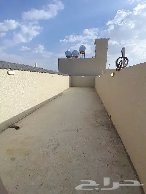 للبيع شقه دور ثاني مصعد راكب جاهز تشطيب راقي بدرة الموسي 19