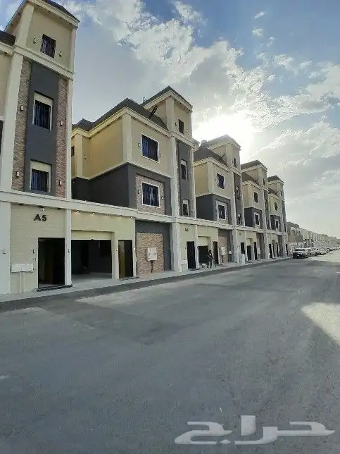 للبيع شقه دور ثاني مصعد راكب جاهز تشطيب راقي بدرة الموسي 1