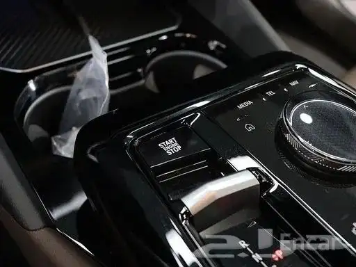 BMW 520i موديل 2024 استيراد كوريا 12