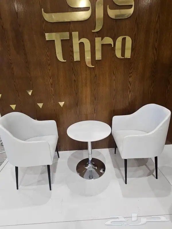 تاجير كنب في اي بي تاجير طاولات طعام قزاز خشب تاجير مظلات 5