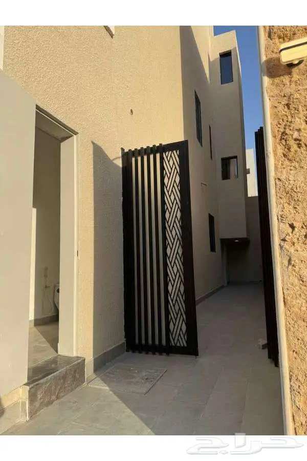 عرض رقم  3956 فيلا الرمال   سما نجد المساحة  312.5 م2 10