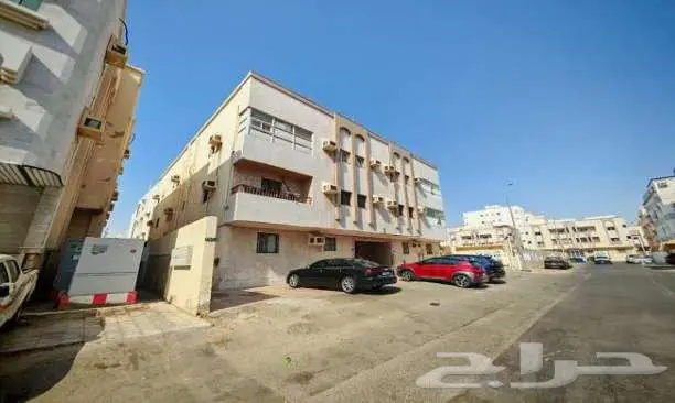 عمارة للبيع بحي البوادي مساحة 720 1