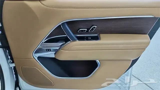 رنج روفر 2024 قصير أمريكي 6 سلندر 5