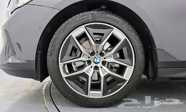 Bmw 520i موديل 2024 استيراد كوريا 19