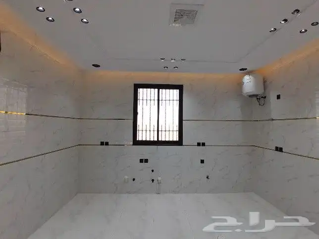 للبيع شقه دور ثاني مصعد راكب جاهز تشطيب راقي بدرة الموسي 11